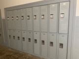 18 Lockers, Hall