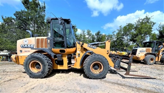 Case 721F Articulating Wheel Loader