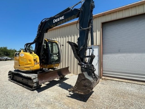 2017 Deere 75G excavator