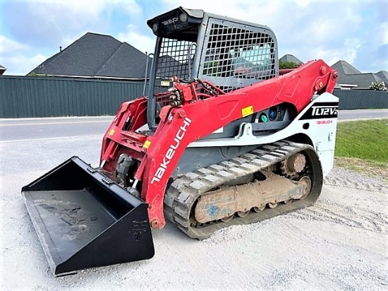 2020 Takeuchi TL12V2 skid steer loader