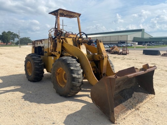 International 515 Front End Loader