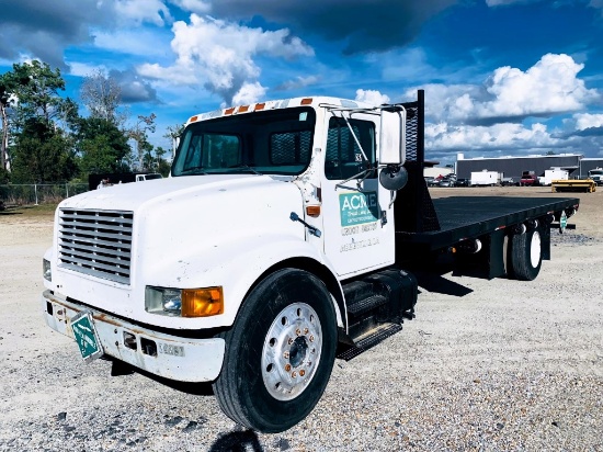 1996 International 4700 series flatbed truck