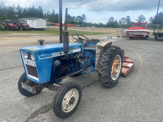 1972 Ford 1600 tractor
