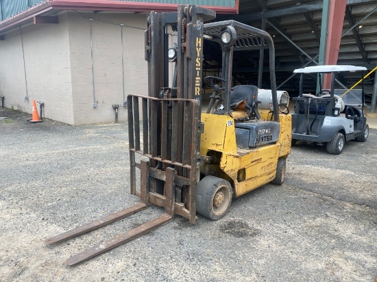 Hyster 40XL forklift