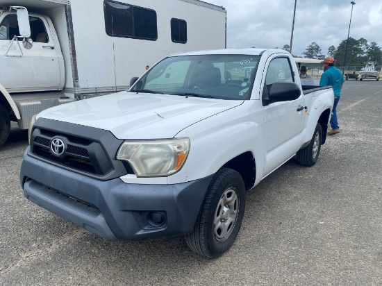 2013 TOyota Tacoma Pick up