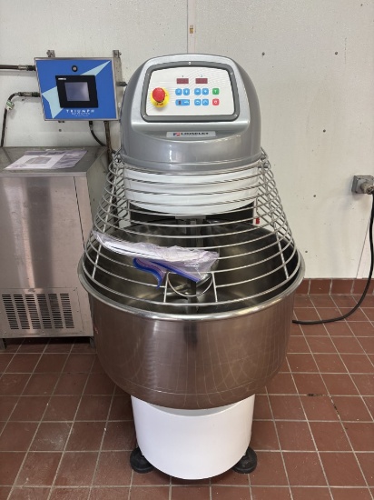 Loiselet spiral mixer with rotating bowl