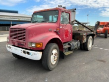 INOPERABLE 1998 International 4700 Gin Pole Truck