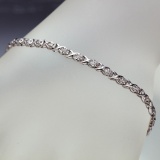 APP: 2.4k *14KT White Gold, 0.29CT Round Brilliant Cut Diamond Bracelet