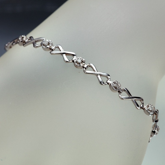 APP: 2.3k *Fine Jewelry 14KT White Gold, 0.26CT Round Brilliant Cut Diamond Bracelet (VGN A-308)
