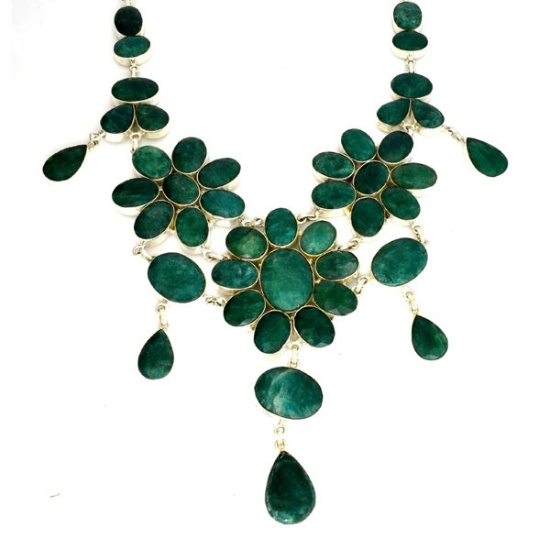 355.23CT Oval Cut Green Beryl and Sterling Silver Necklace