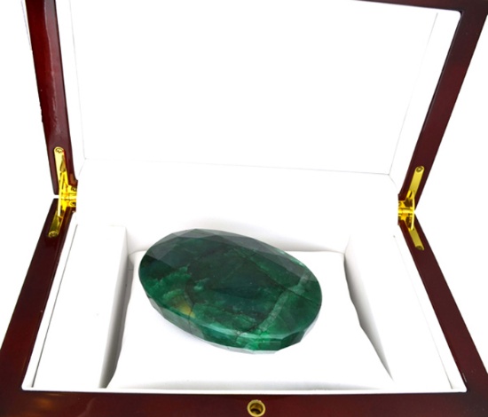 APP: 8.6k 1077.50CT Oval Cut Green Beryl Emerald Gemstone