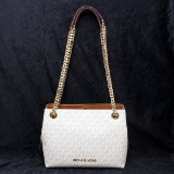 Gorgeous Brand New Never Used Vanilla Michael Kors Medium Chain Messenger Bag Tag Price $368