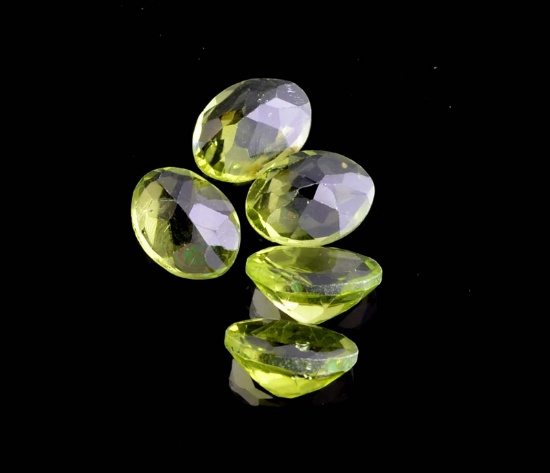 APP: 1.1k 5.67CT Oval Cut Green Peridot Parcel