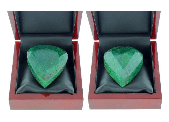 1330 CT Gorgeous Emerald Gemstone Great Investment