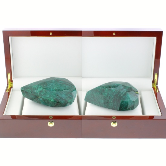 2270.00 CT Pear Cut Emerald Gemstone