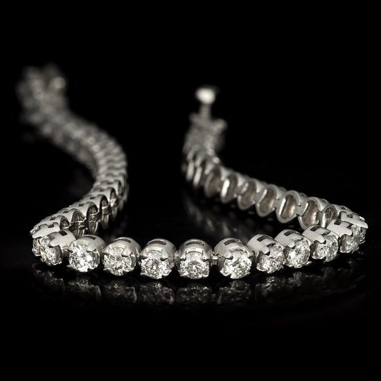 Brand New 5.00ct Diamond Tennis Bracelet in 14KT White Gold Custom Setting! Round Brilliant Cut Hand