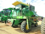 1974 JD 7700 Combine