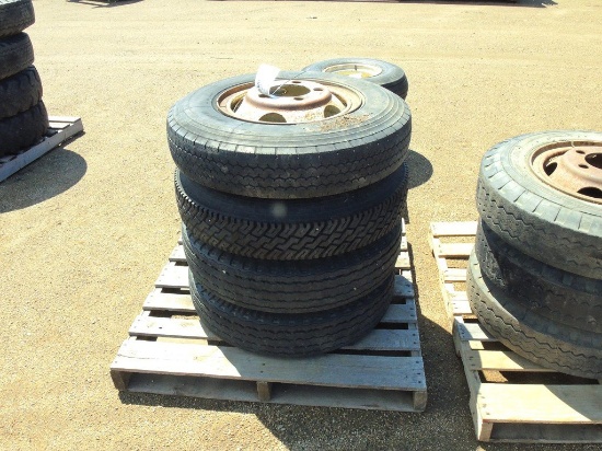 7.5 x 17 Camper Tires
