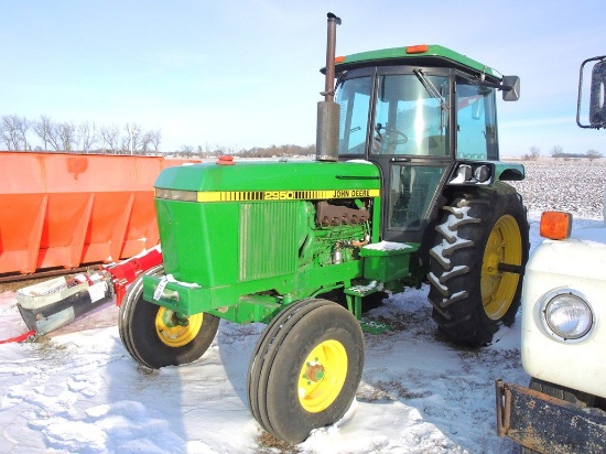 1985 JD 2950 Tractor #L02950T534862