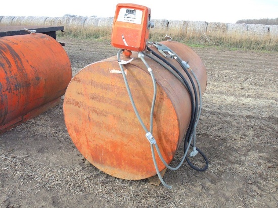 500 Gallon Fuel Tank w/ Pump