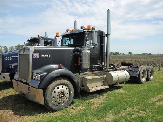 1990 Kenworth W900 Semi #