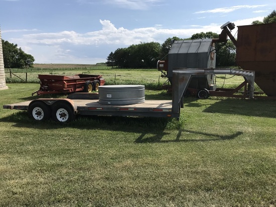 1991 DCT 18’ GN Flatbed Trailer