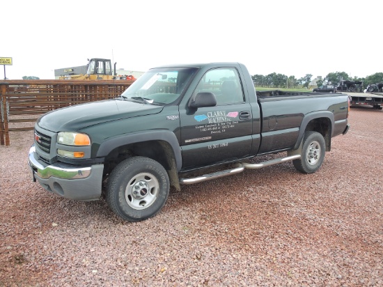 2005 GMC K2500 Pickup
