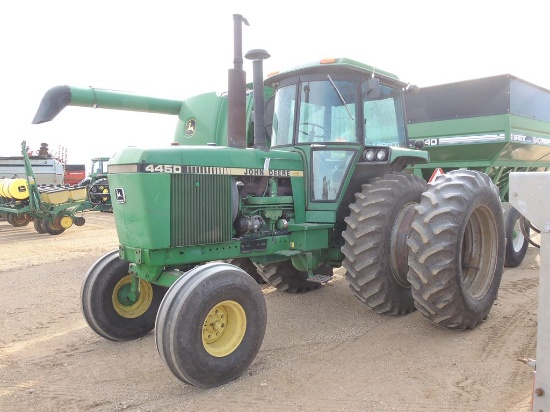 1983 JD 4450 Tractor