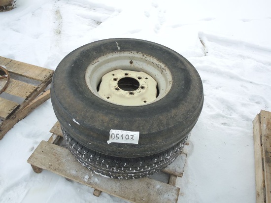 (2) 16" Tires & Rims off AC 190 Tractor