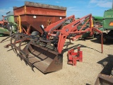 Farm Hand 235 Loader