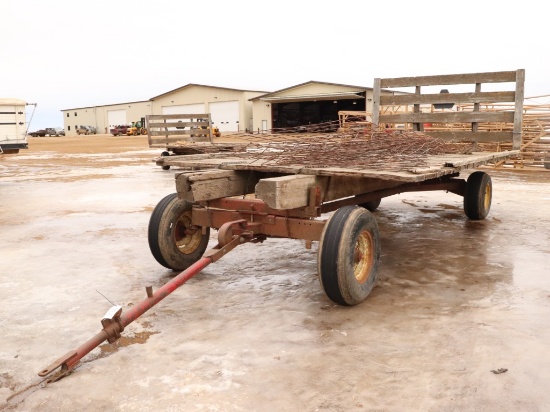 9' x 18.5'  Flatbed w/ Gear #