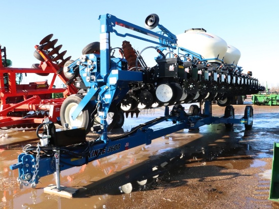 2016 Kinze 3600 Planter #108511