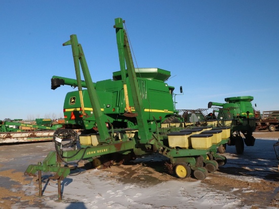 1980 JD 7000 Planter #10221