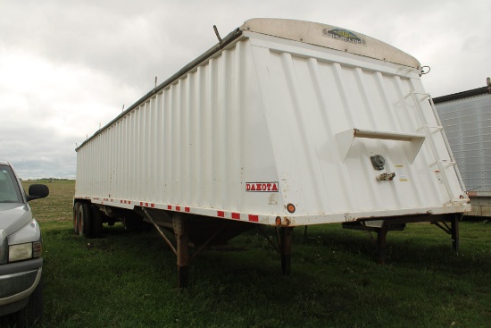 2002 Dakota 42' Grain Trailer #