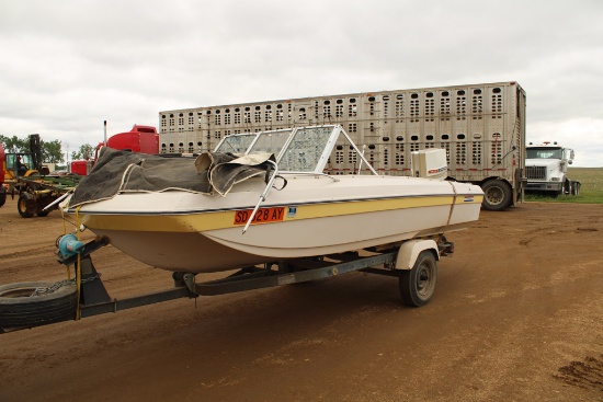 1974 Chrysler 16' Boat #
