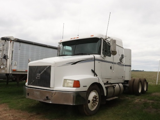 1996 Volvo  Semi #