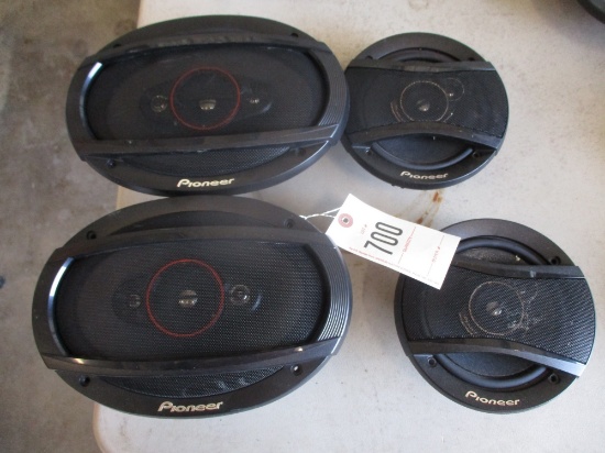 4- Pioneer speakers 2- 6x9 & 2 6.5