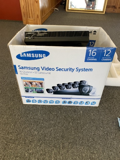 Samsung Video Security system 16 Channel, 12 Cameras