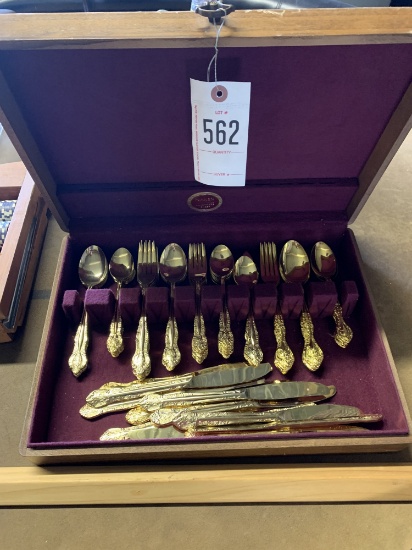 Set of stainless gold silverware