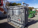 Toros Squeeze Chute--UNUSED