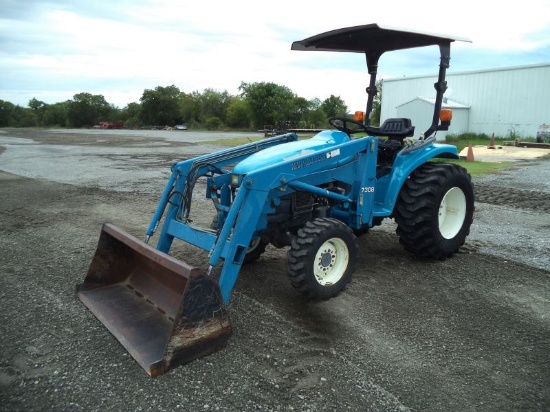 New Holland 1925 with Loader SN G005364