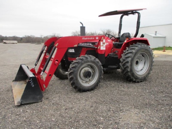 Mahindra 6530 with Loader SN P30T3195