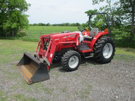 Massey Ferguson 1533 with Loader SN JTA93560