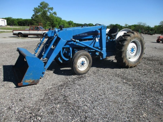 Ford 3910 with Loader SN C709542