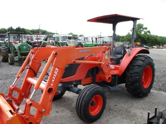 Kubota M7040SU with Loader SN 30106