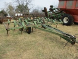 John Deere 1600 16' Chisel Plow