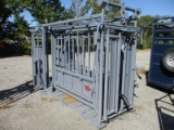 Toro Squeeze Chute with Palpation Cage