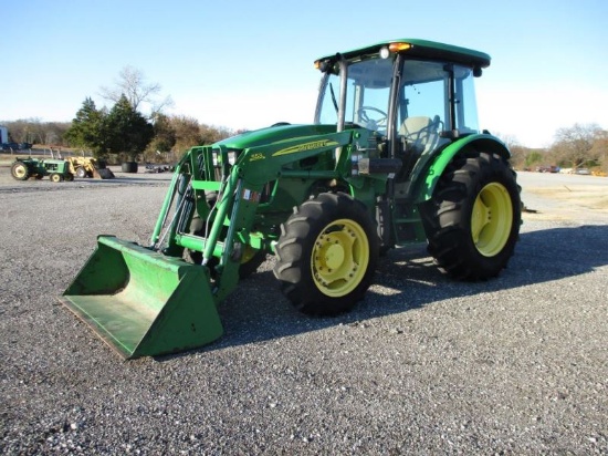 John Deere 5083E with Loader SN 1LV5083ECBT440084