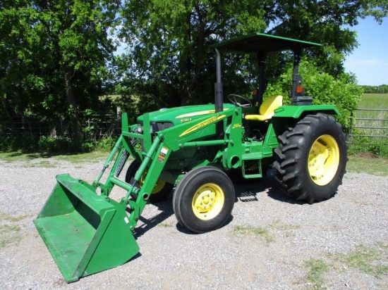 John  Deere 5065E with Loader SN 1PY5065ECCB009368