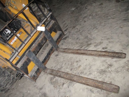 John Deere Worksite Pro Pallet Forks